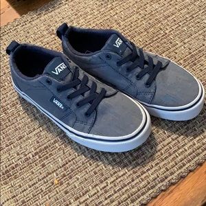 NEW Kids Vans US size 13 slip on No tie laces